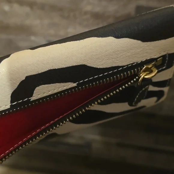 Wallet - Picture 4 of 5